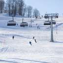 A group of skiier on the slopes at The Highlands