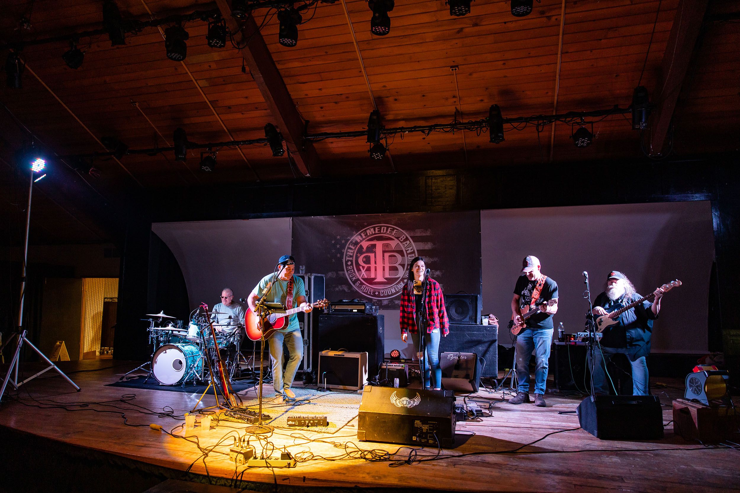 The Remedee Bar playing at the Zoo Bar
