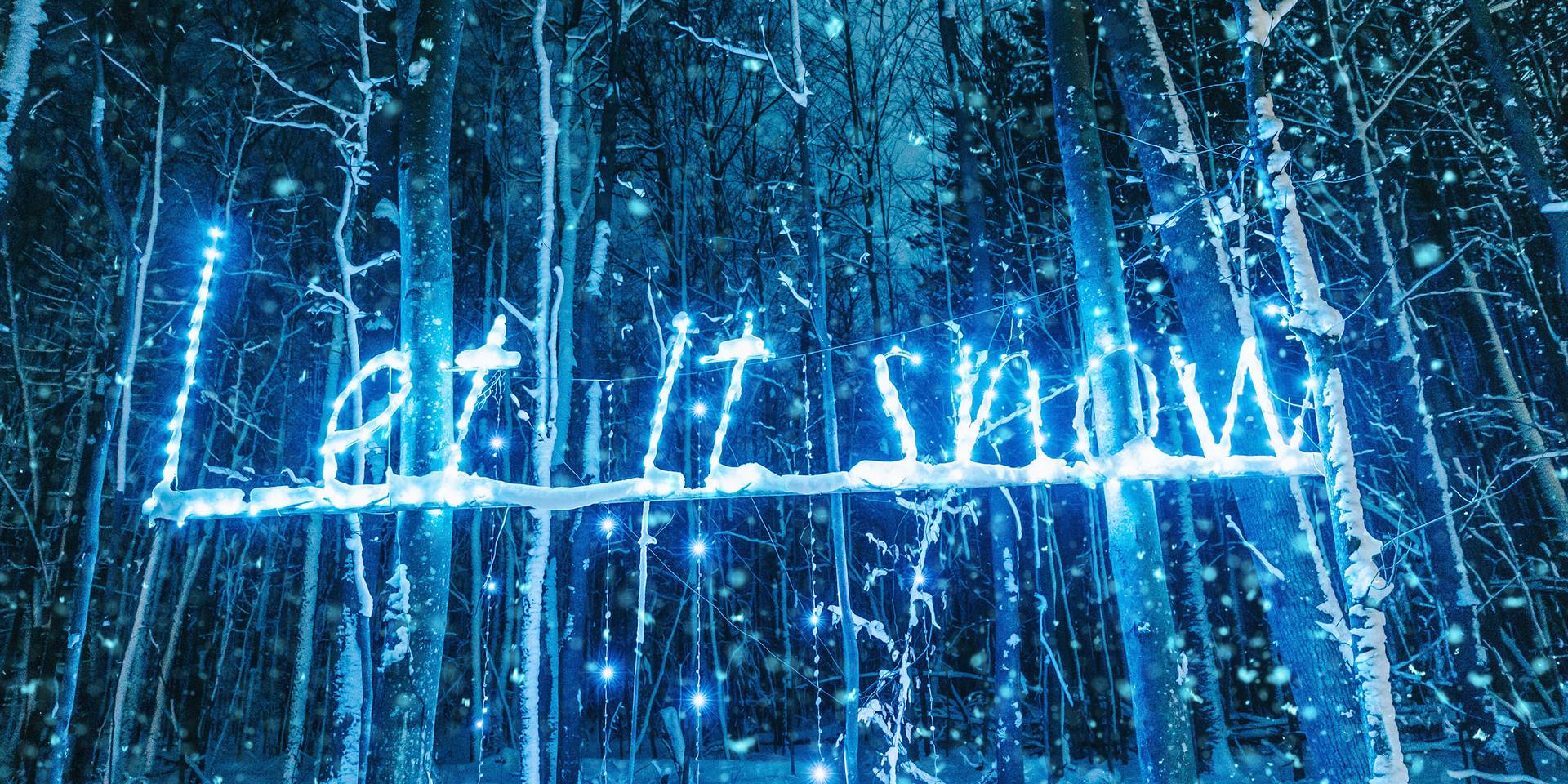 'Let It Snow' Interactive Sign on The Highlands Enchanted Trail