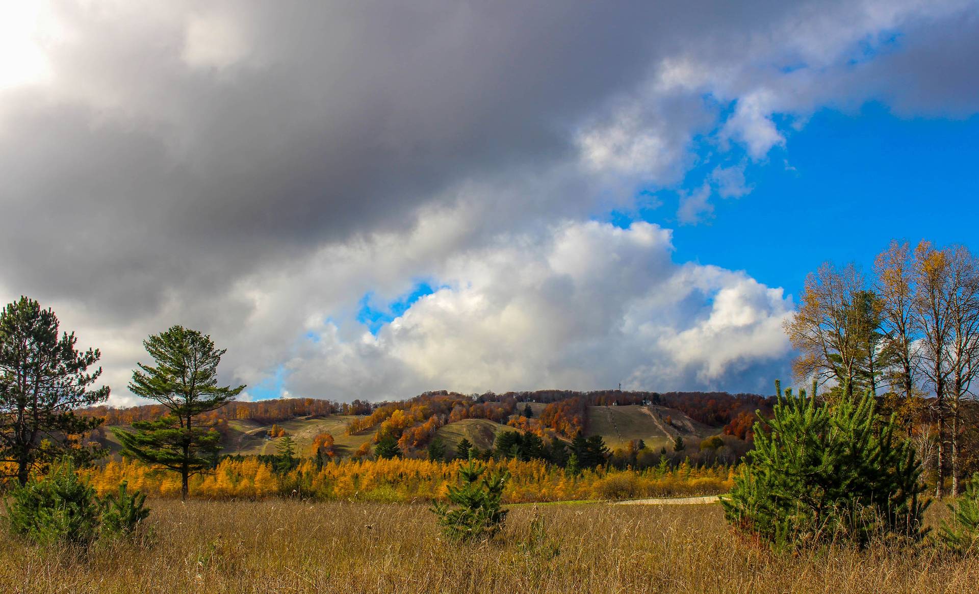 The Highlands Ski Slopes during the fall season