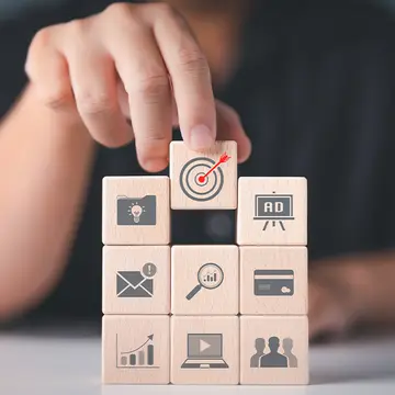 How to Drive Effective Deal Closings with Multi-Channel Strategies
