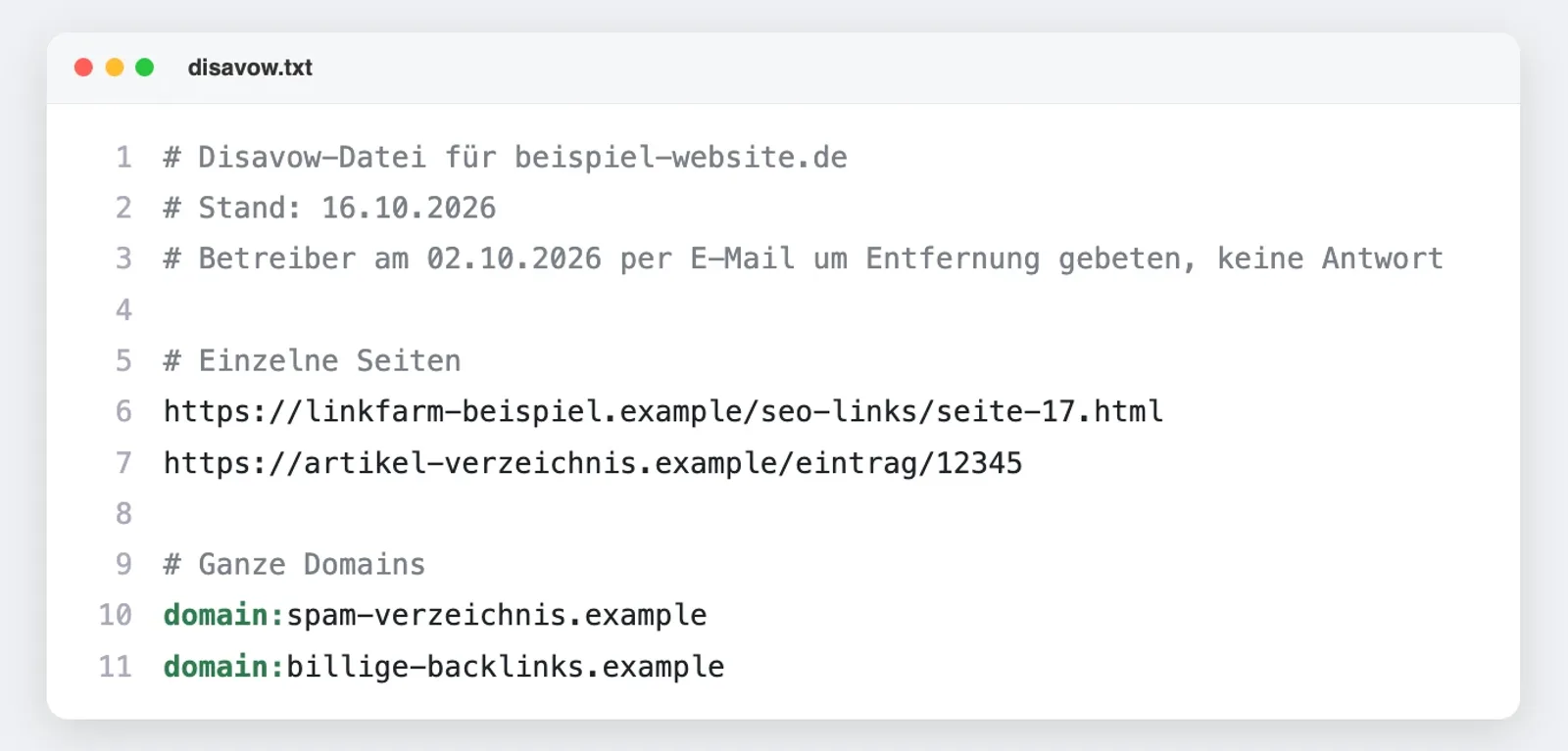 Beispiel einer Disavow-Datei mit Kommentarzeilen, zwei einzelnen URLs und zwei Domains mit dem Zusatz domain: