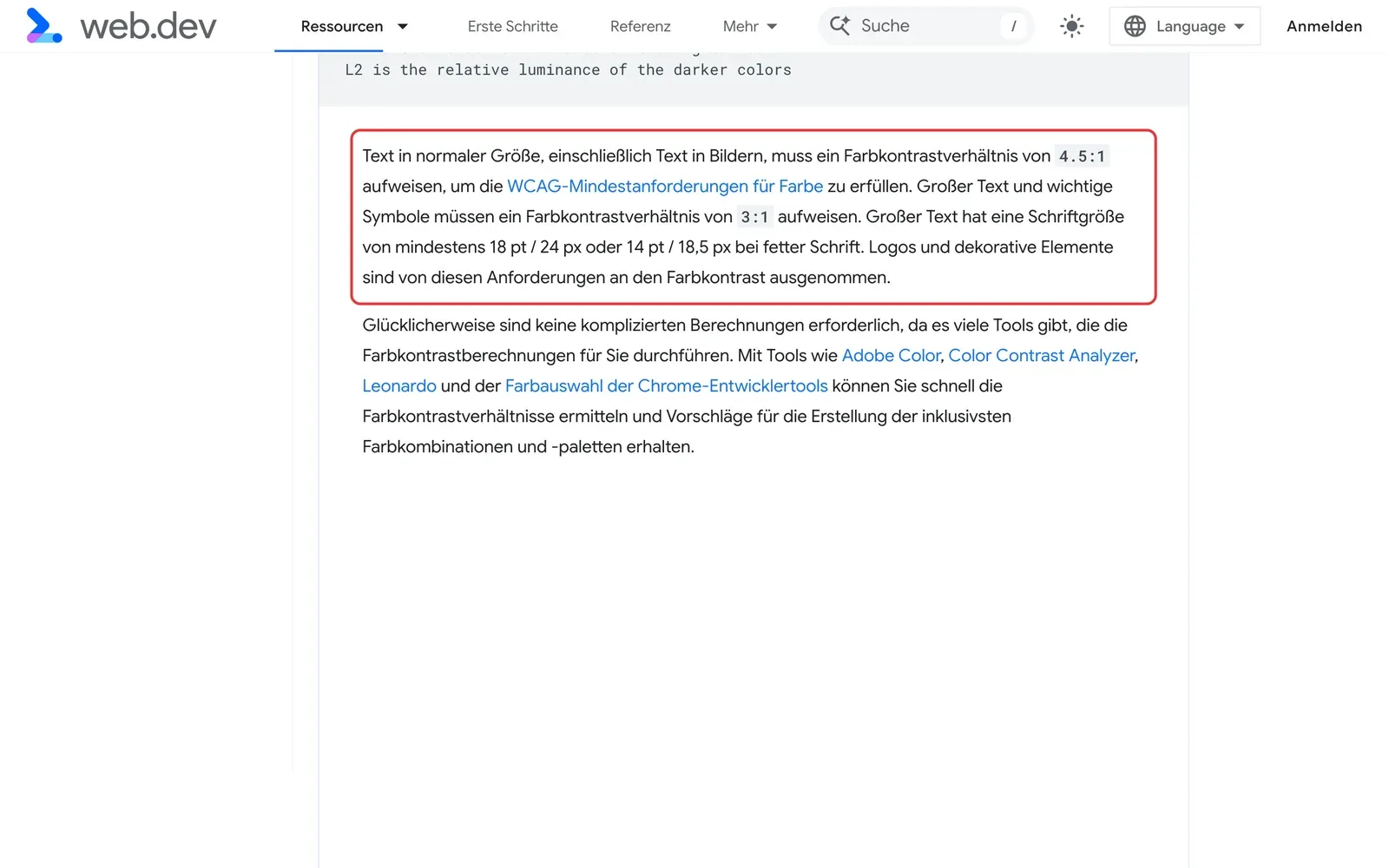 Google-Lernkurs zur Barrierefreiheit auf web.dev mit markiertem Absatz zum Kontrastverhältnis 4.5:1 für normalen Text
