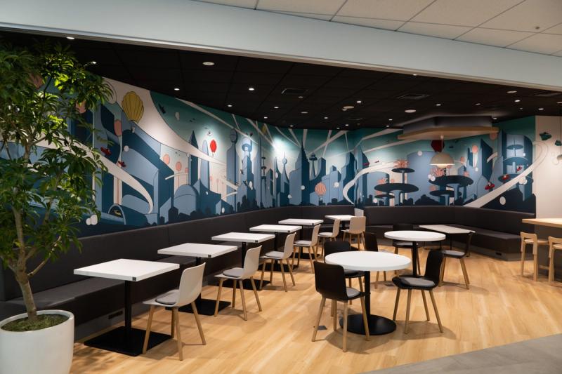 グローバルコンサルティング企業で壁画完成!