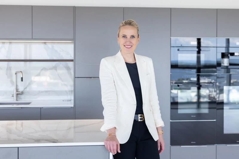 Esittelyvideo, lyhytvideoita sekä valokuvia Skanska Kodeille Oulun Plaanatornin asunnosta