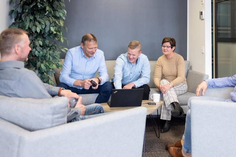 Brändikuvia LähiTapiolalle