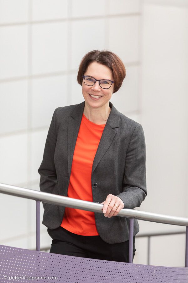 Nimityskuvat tuoreesta toimitusjohtajasta | Henkilökuvaukset Oulussa