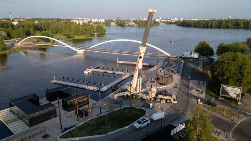 Yrityskuvaukset Oulussa: Nostovideo ja valokuvat E. Helaakoskelle