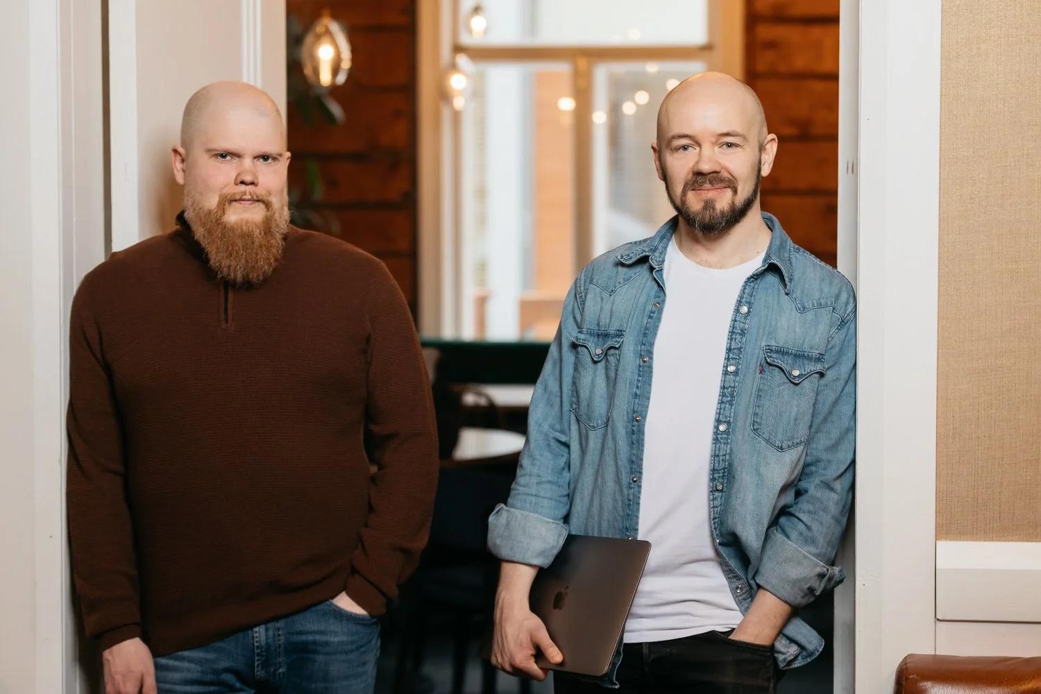 Henkilökuvat Paikalliselle Mainostoimistolle Cafe Roosterissa