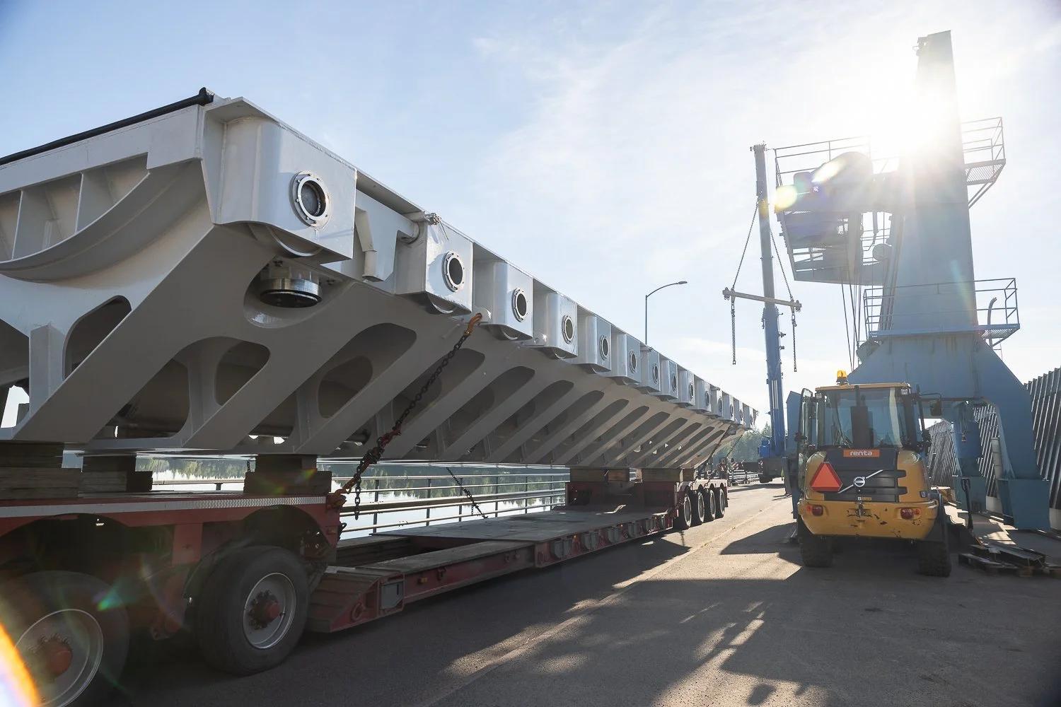 Reference images and video for West Welding Oy