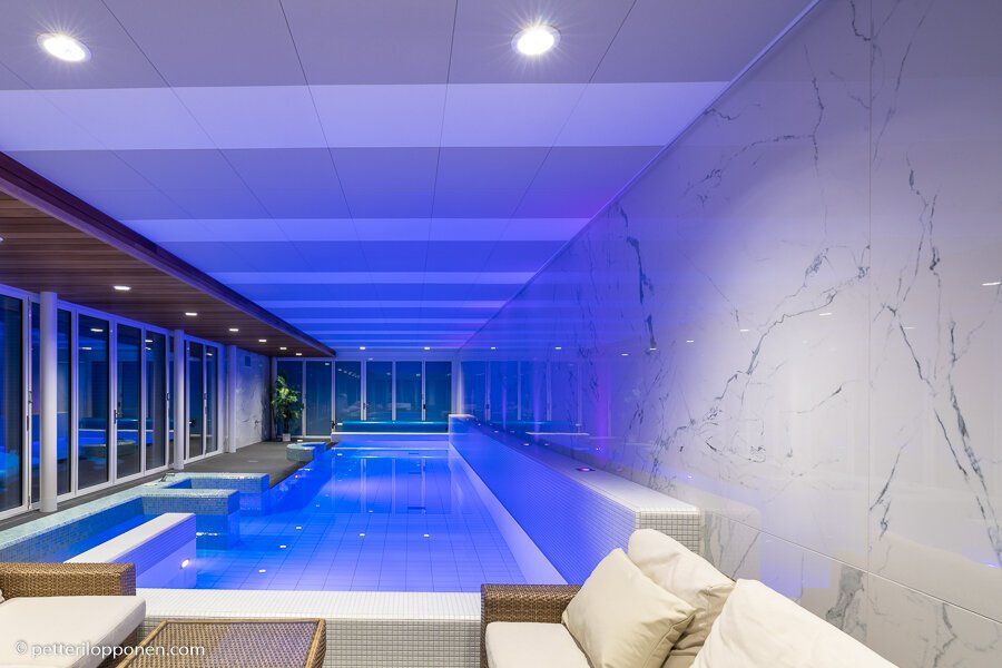 Omakotitalon allasosaston referenssivalokuvaus | Referenssikuvat Oulussa