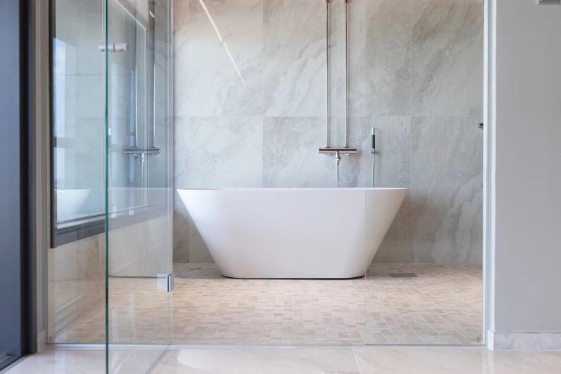 Esittelyvideo, lyhytvideoita sekä valokuvia Skanska Kodeille Oulun Plaanatornin asunnosta