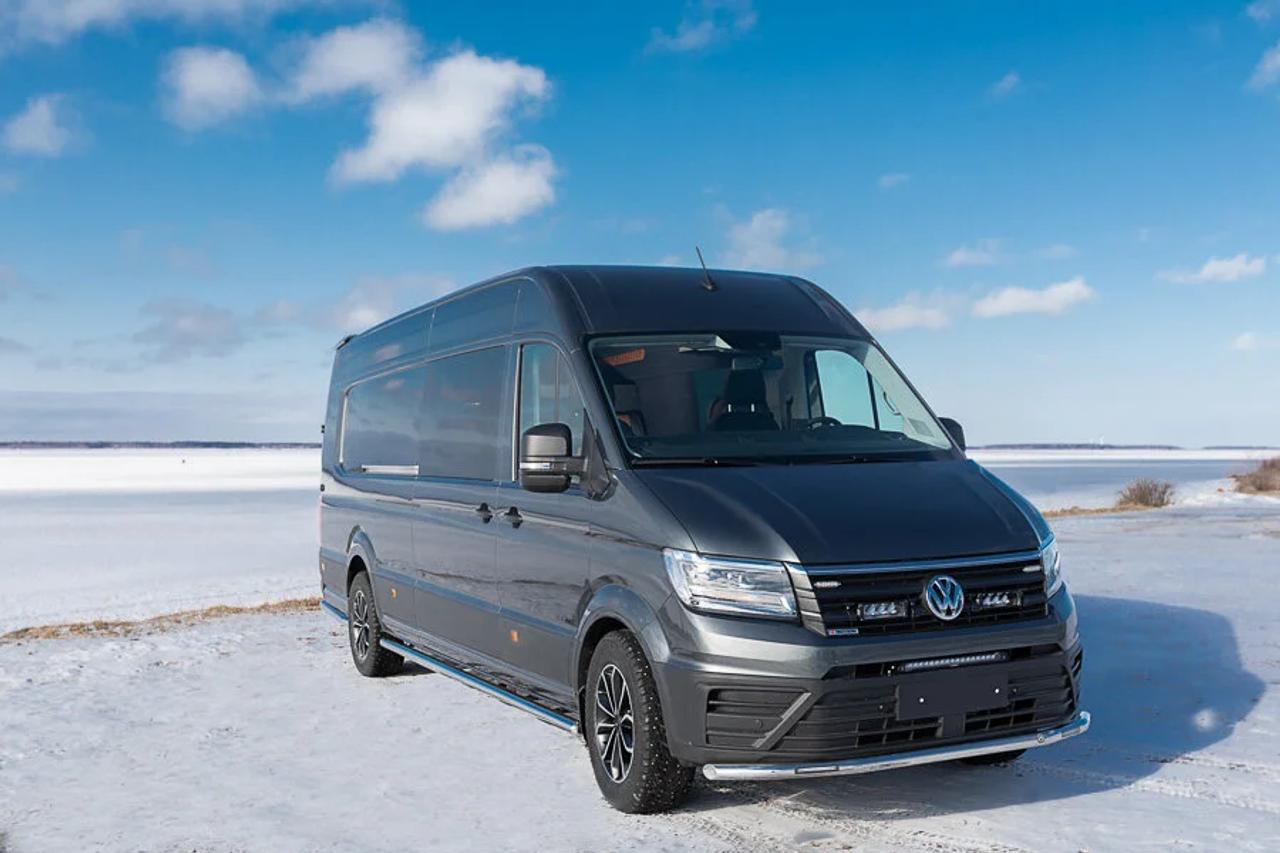  Varusteltu retkeilyauto mainoskuvaus Oulu 