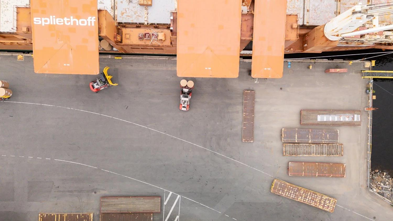 Spliethoff m/v Sampogracht — Arrival and First Loading at the Port of Oulu