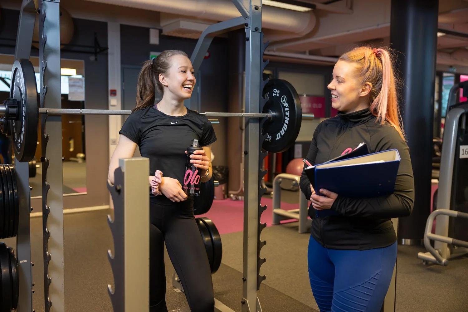 Brändikuvia naisten Liikuntakeskus Ololle