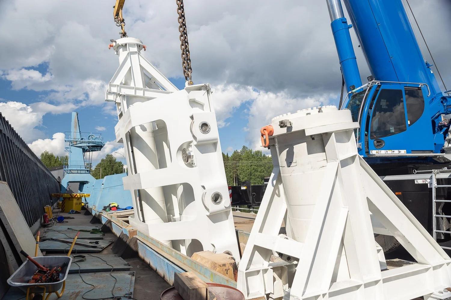 Reference images and video for West Welding Oy