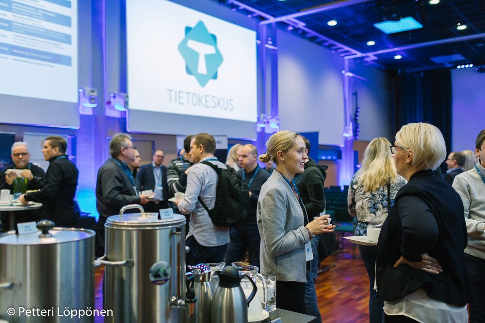 ICT-alan ammattitapahtuma Tietoiskuseminaari | Tapahtumavalokuvaukset