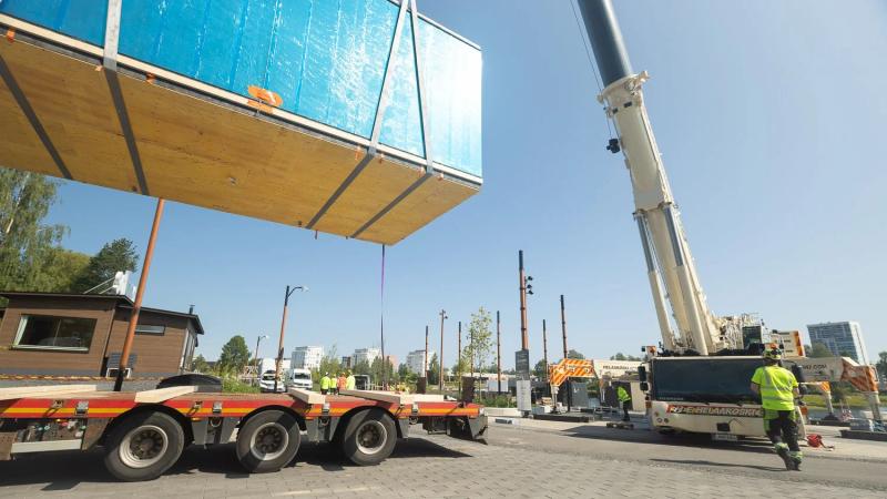 Yrityskuvaukset Oulussa: Nostovideo ja valokuvat E. Helaakoskelle