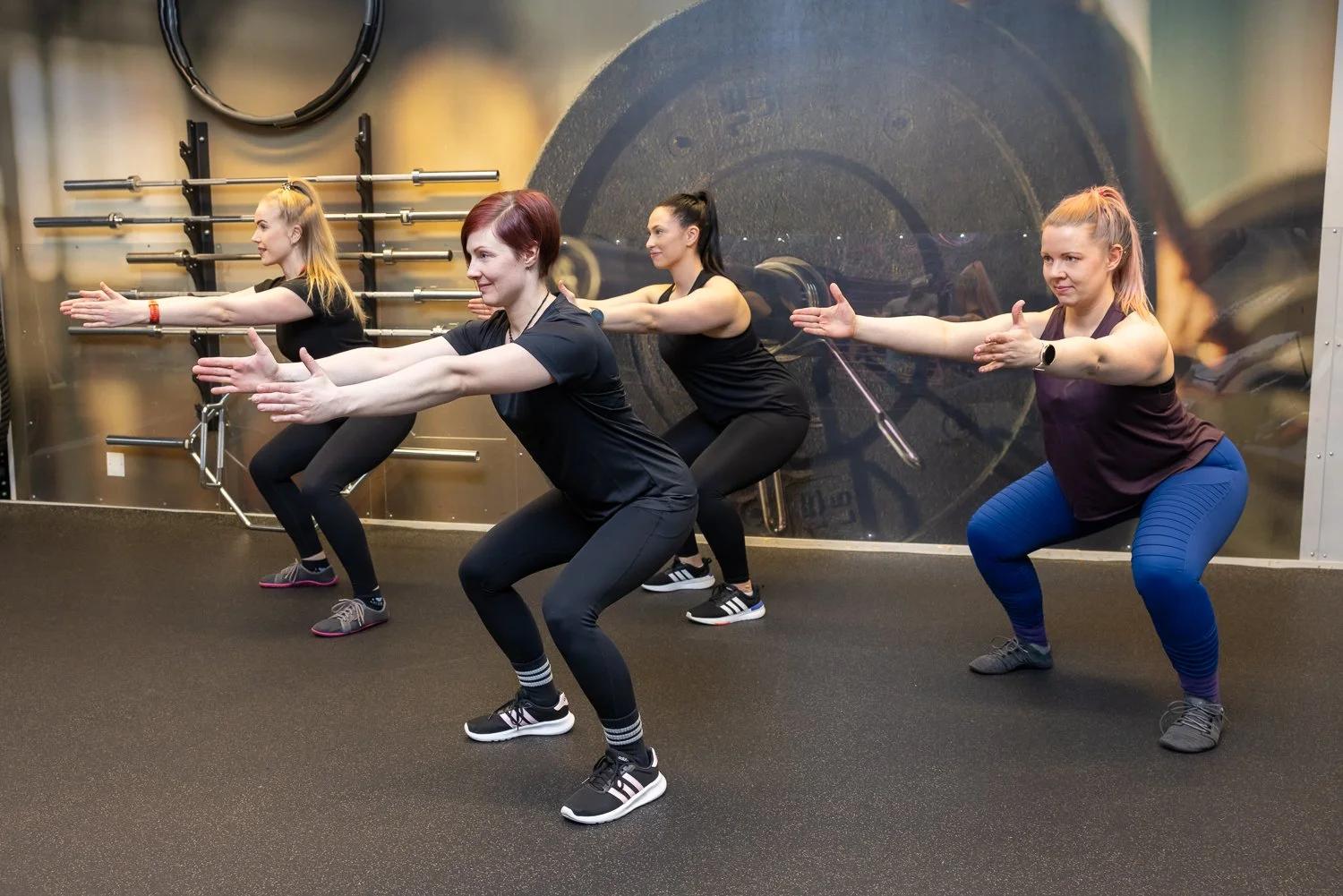 Brändikuvia naisten Liikuntakeskus Ololle