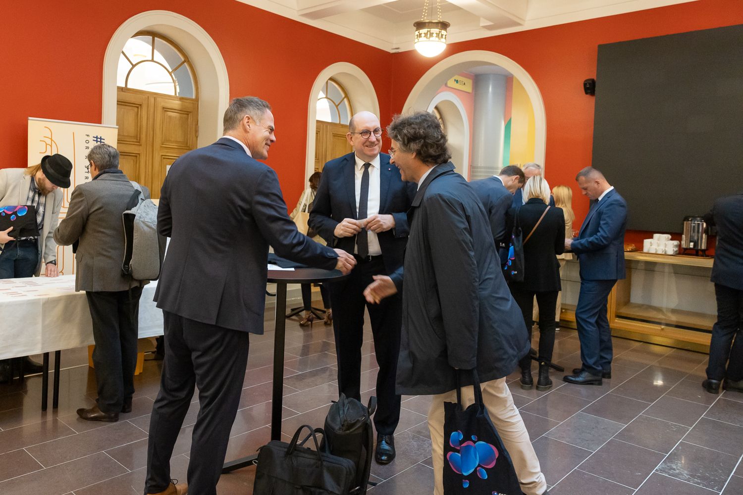 COTER-komission kokouksen tapahtumakuvaus Oulussa