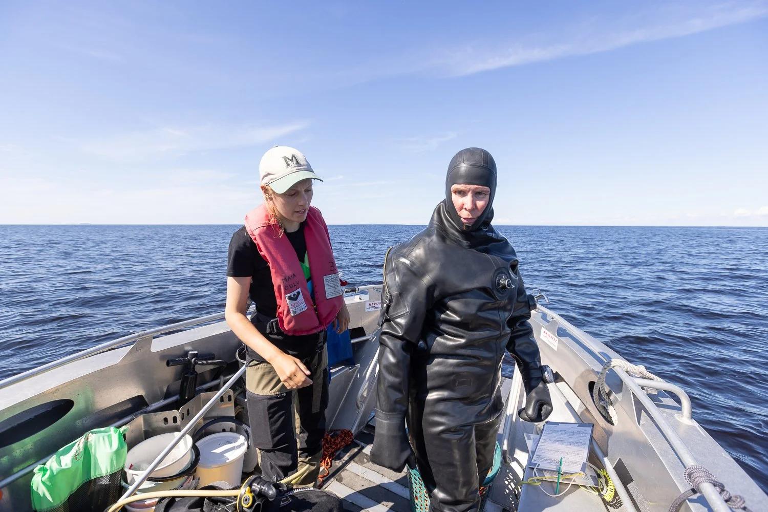 Meribiologi viihtyy pinnan alla – Videokuvaus ja valokuvaus artikkeliin