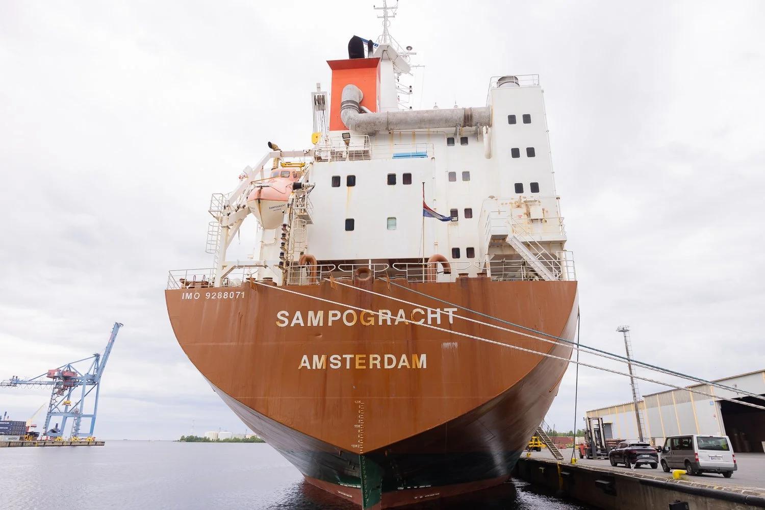 Spliethoff m/v Sampogracht — Arrival and First Loading at the Port of Oulu