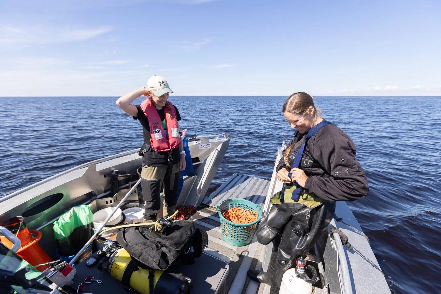 Meribiologi viihtyy pinnan alla – Videokuvaus ja valokuvaus artikkeliin