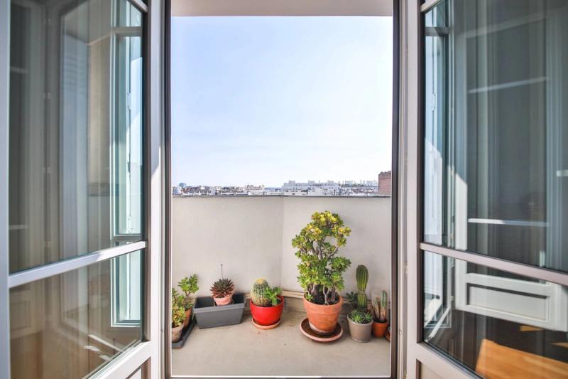 Vue balcon d'un étage élevé