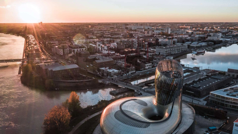 Bassins à Flot et Cité du Vin