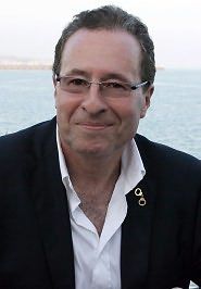 Peter James