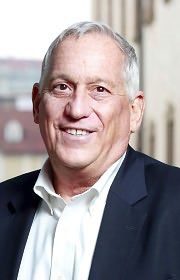 Walter Isaacson
