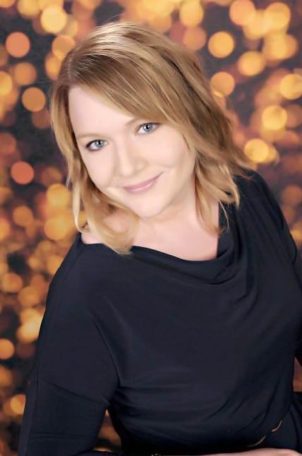 Michelle M. Pillow