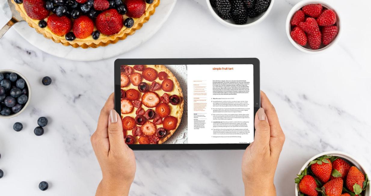 Lenovo 9" Tablet displaying berry tart recipe