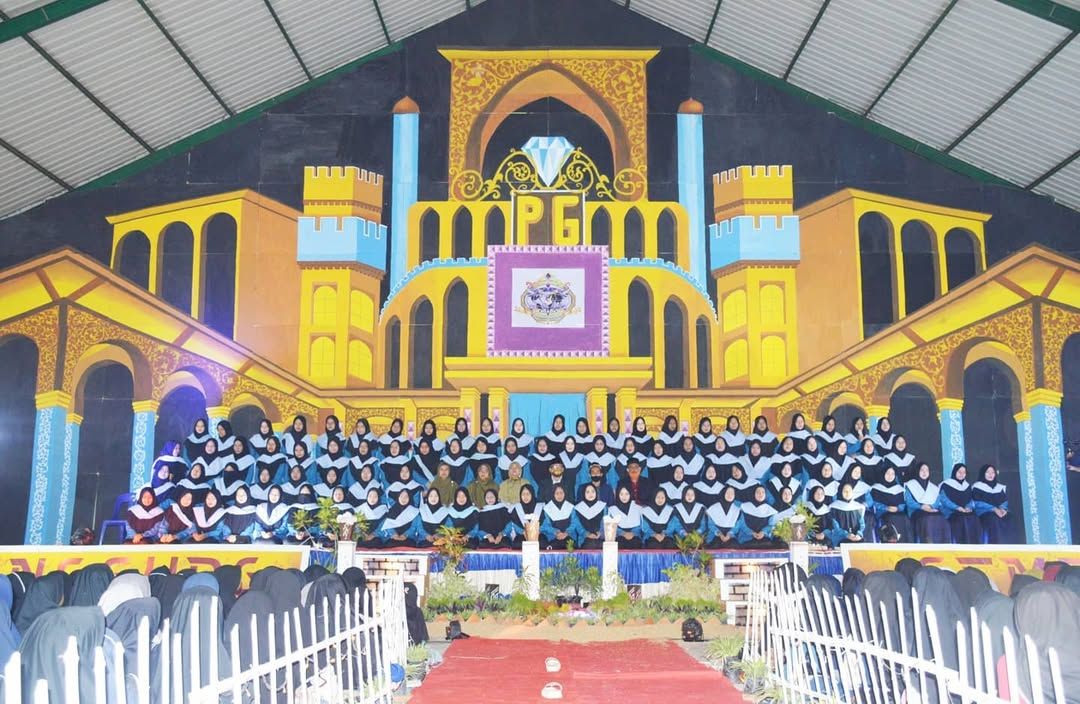 Panggung Gembira  2