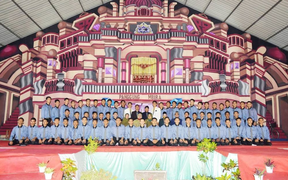 Panggung Gembira 1