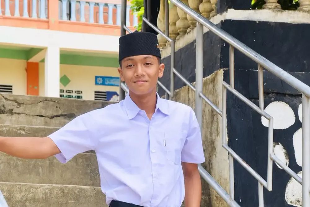M. Rafa Arrahman merupakan santri kelas XI Madrasah Aliyah di Pesantren Modern Misbahul Ulum.