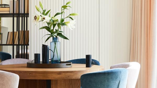 Verlichting boven de eettafel: hoe hoog hang je een lamp?