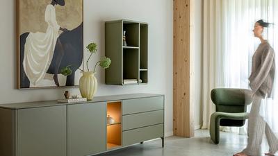 Kasten in zachte kleuren: zo creëer je rust in je woonkamer