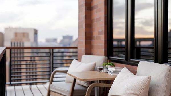 Klein terras of balkon inrichten: zo creëer je meer ruimte, sfeer en comfort