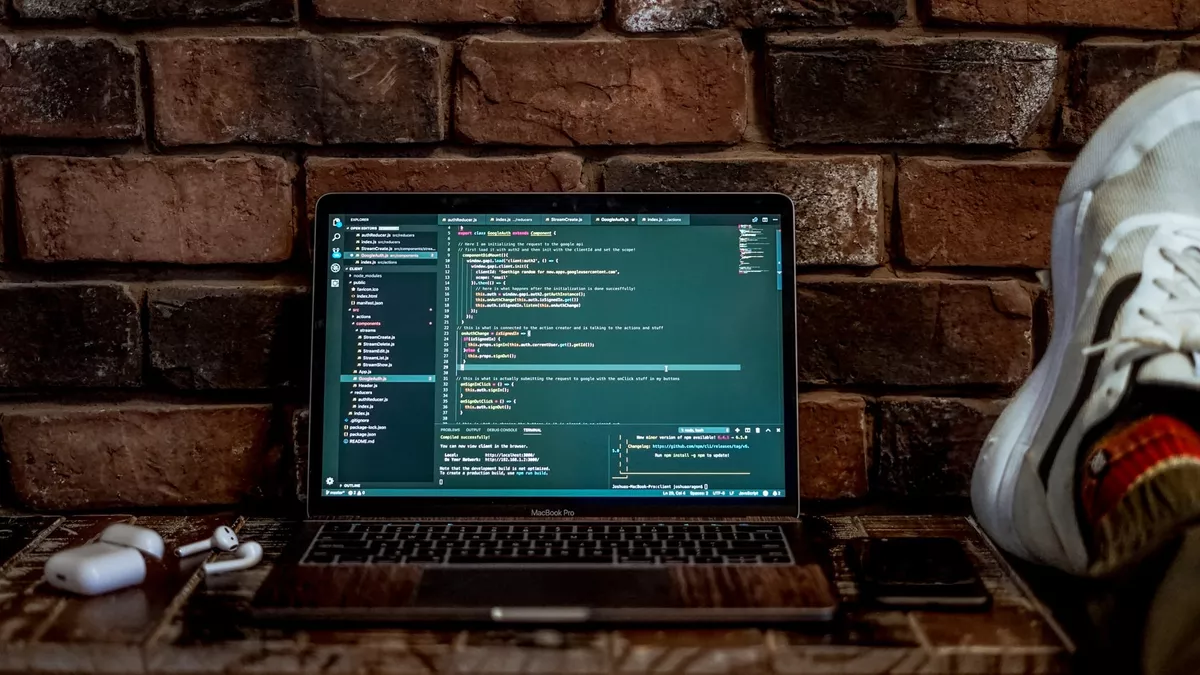 Photo by Joshua Aragon on Unsplash