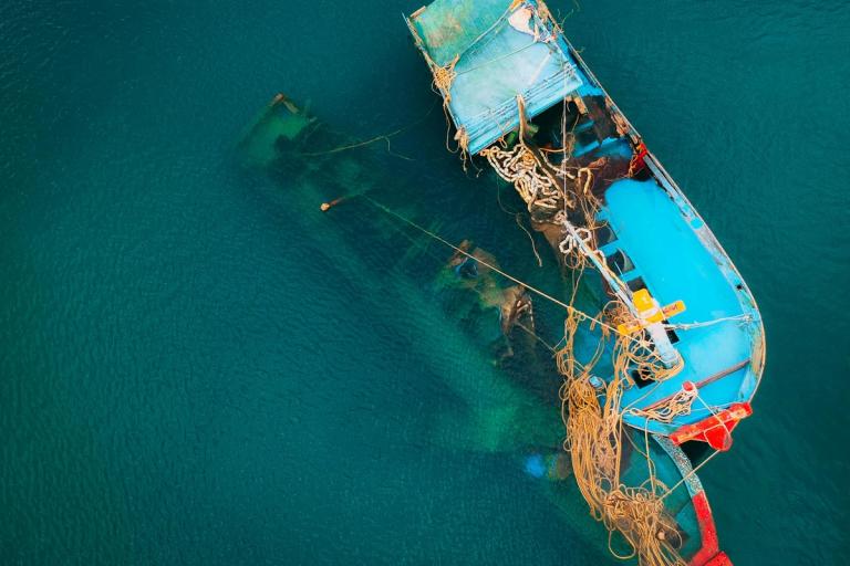 boat accident at ramp showing potential liability scenarios in boat insurance