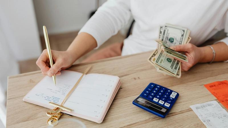 Image related to How to Discuss Money Boundaries with Family Effectively