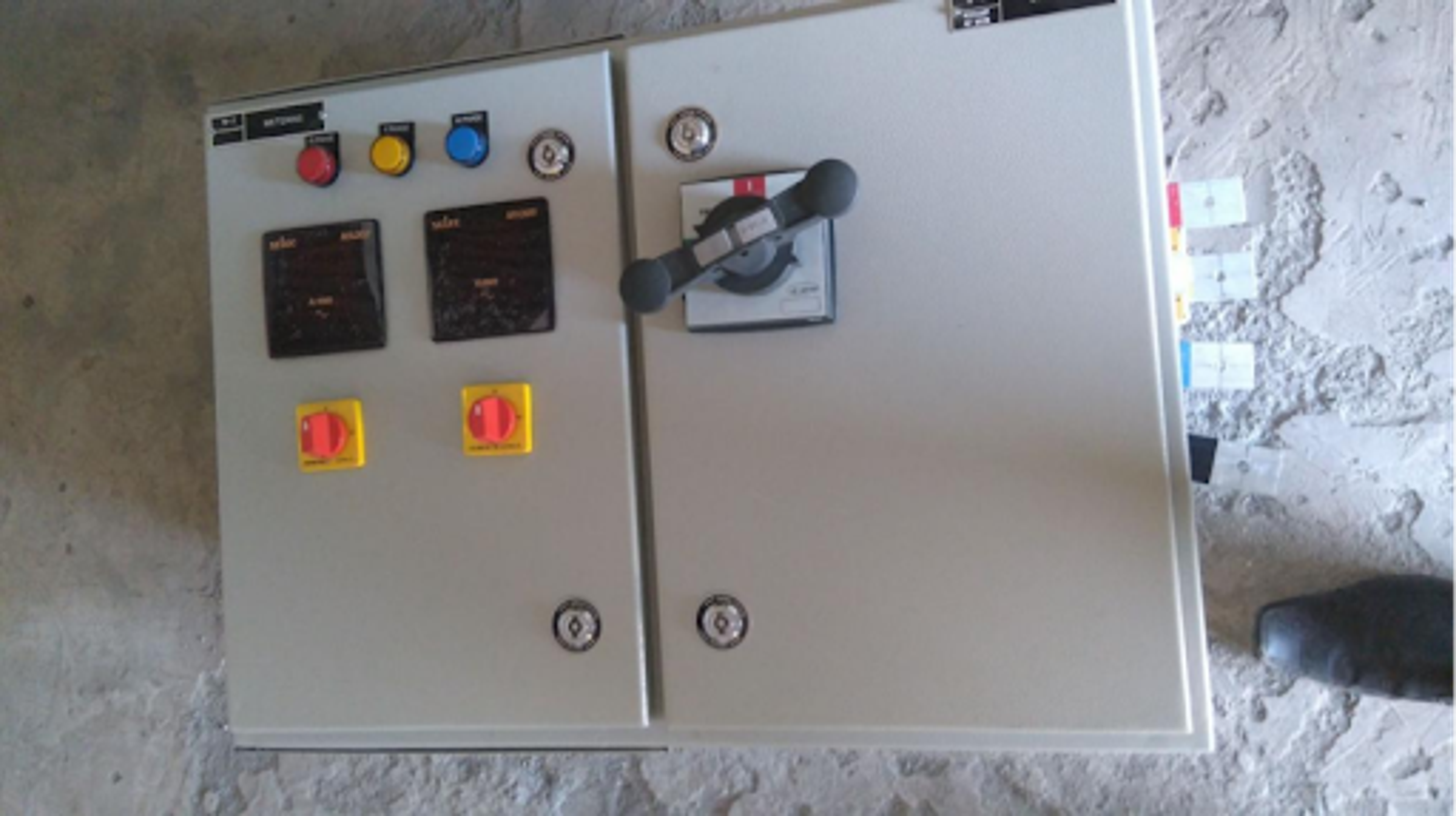 MCCB Enclosure (Indoor & Outdoor)