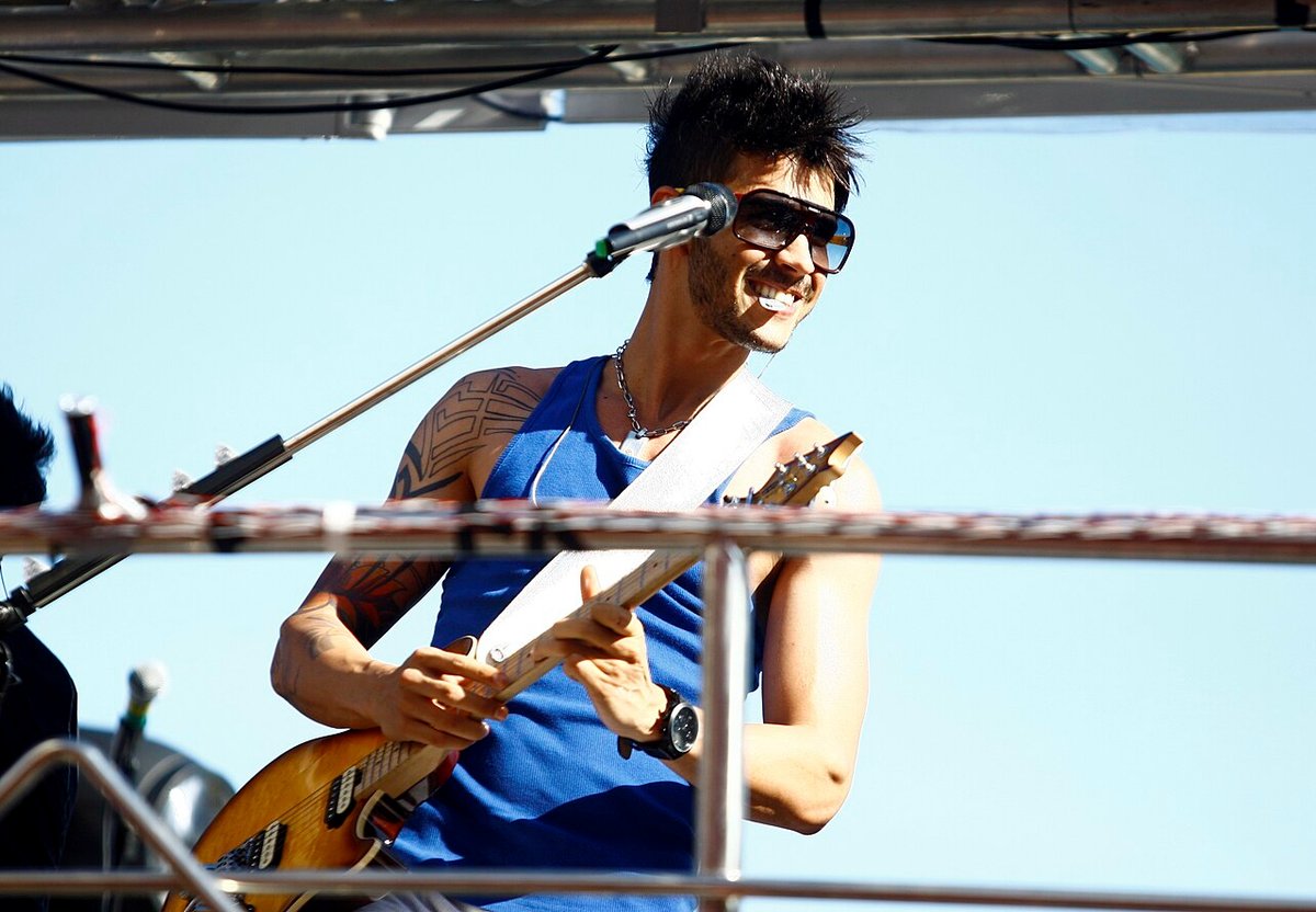 Gusttavo Lima no Bloco Fecundança, em Salvador, em 2012.