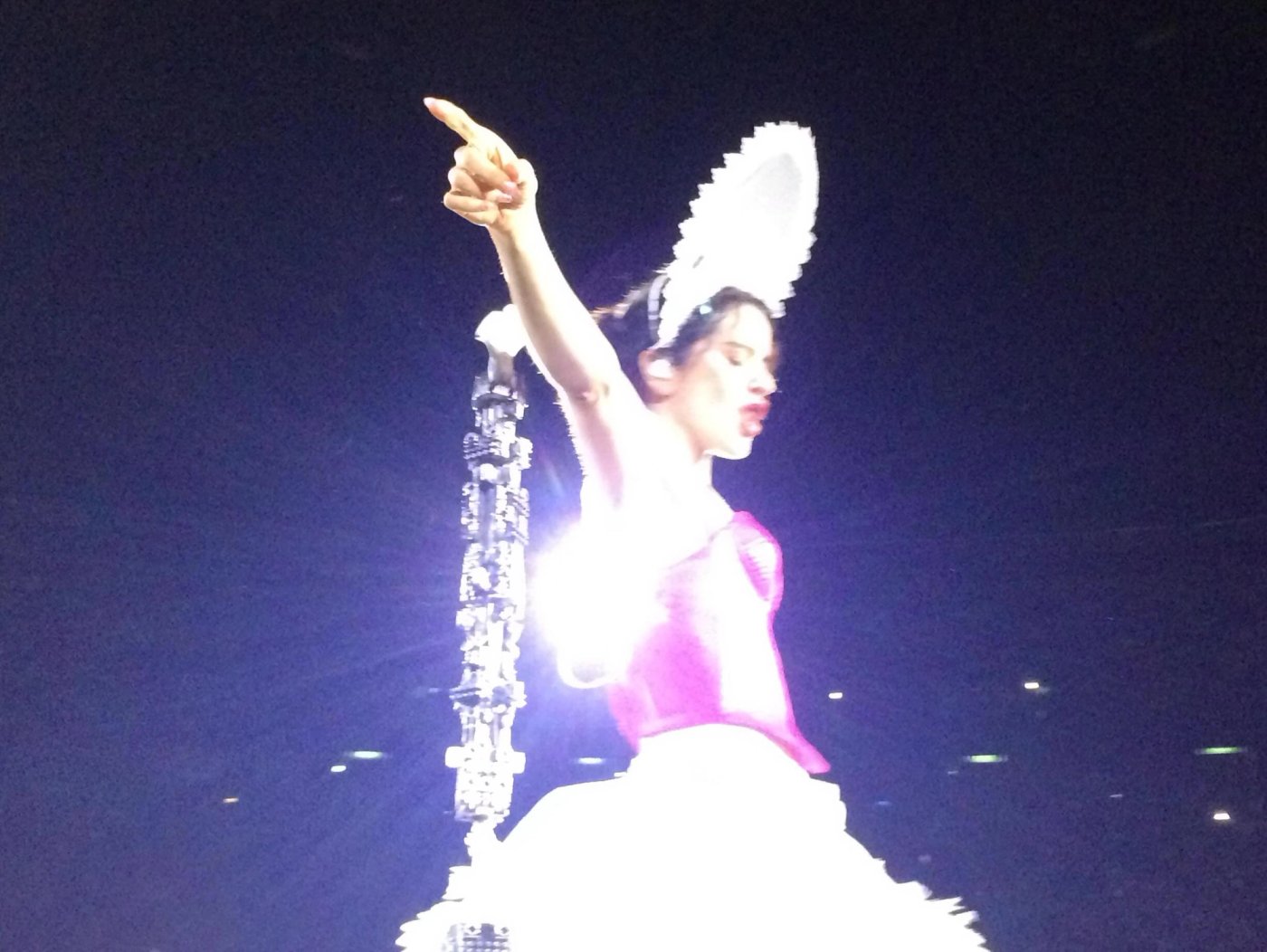 Rosalía no registro compartilhado em sua despedida da LUX Tour