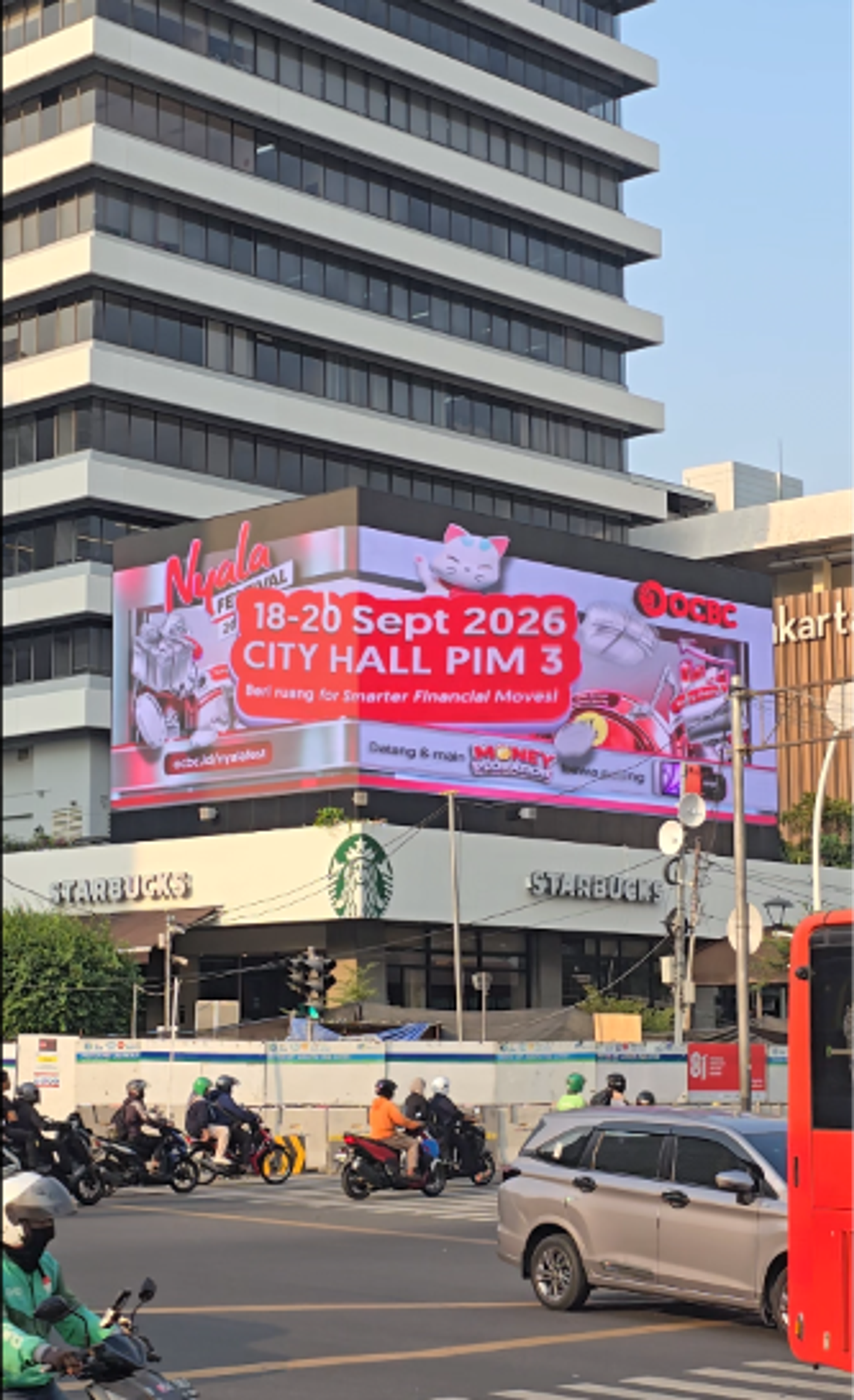 Salah satu hasil kerja Alvito yang dipasang di advertisement board Sarinah, Jakarta Pusat