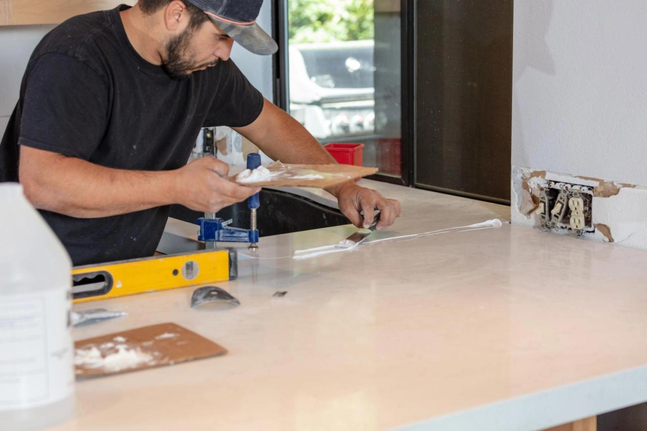 Countertops & backsplash