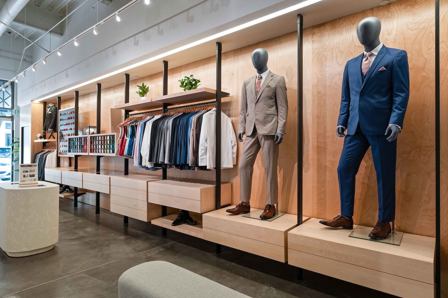 Men's suit and tuxedo rental showroom in Phoenix, Arizona