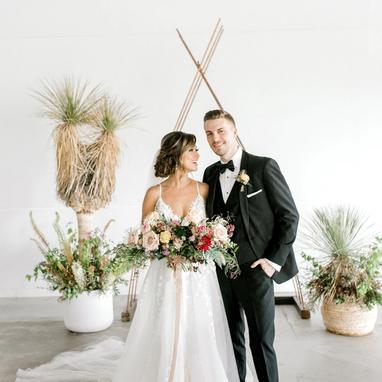 Black Shawl Lapel Tuxedo - Image by Marisa Belle Photography