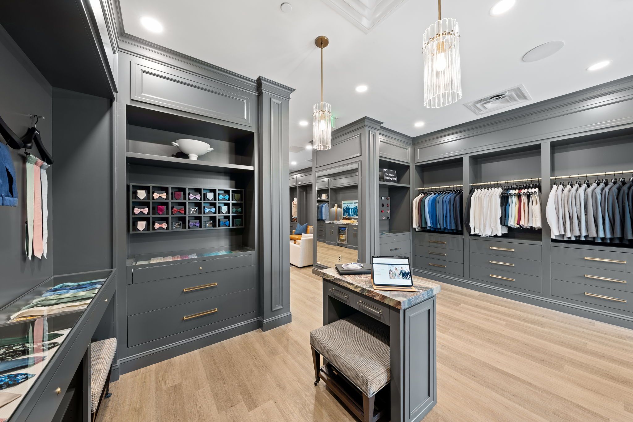 Hickory Creek Showroom